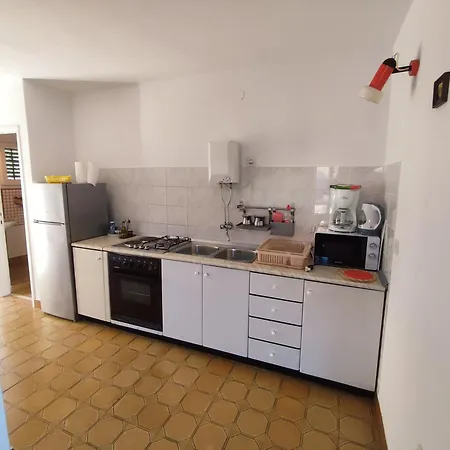 Nanica Prigradica Apartment *